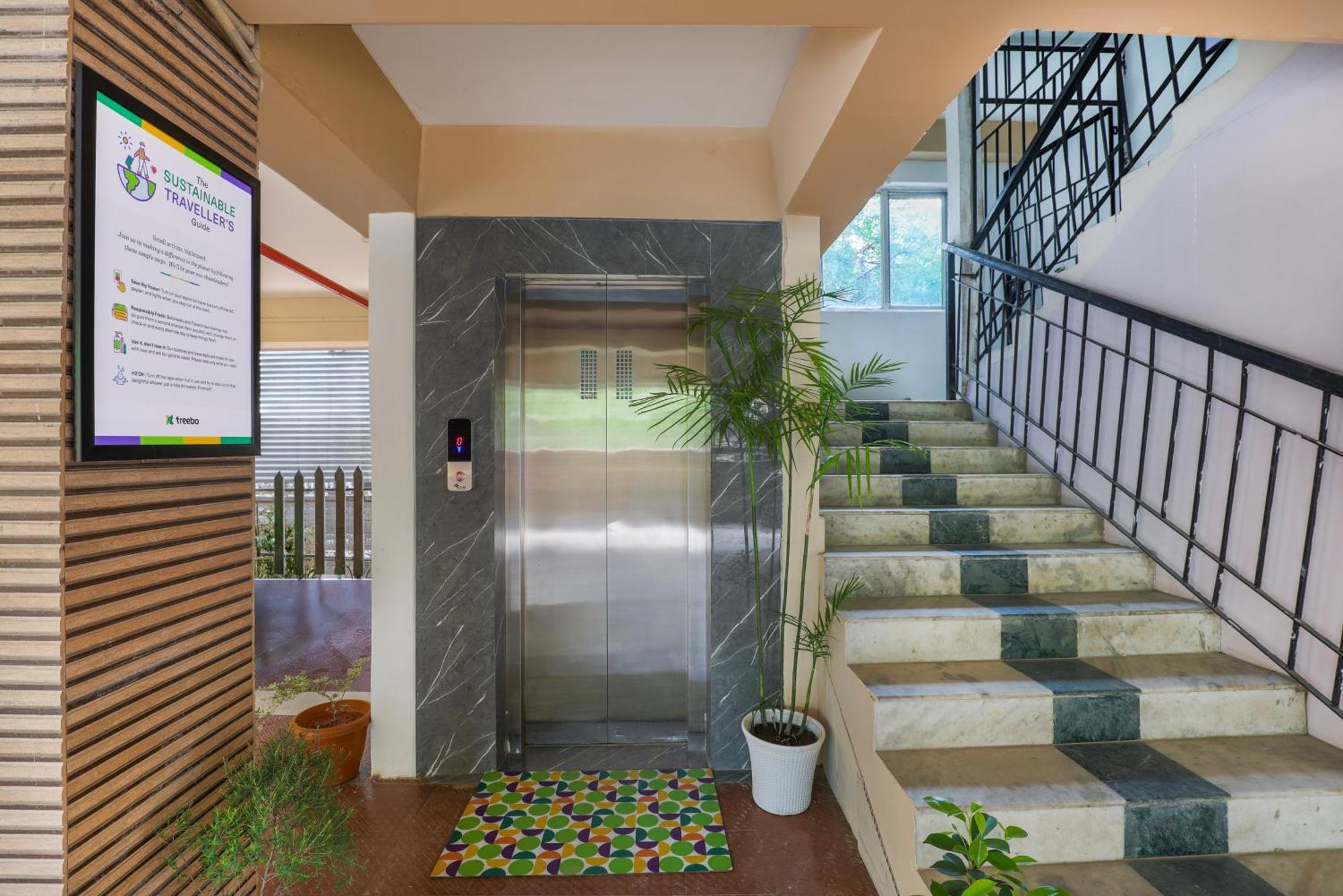 Treebo Urban Oasis Inn Guwahati Zewnętrze zdjęcie