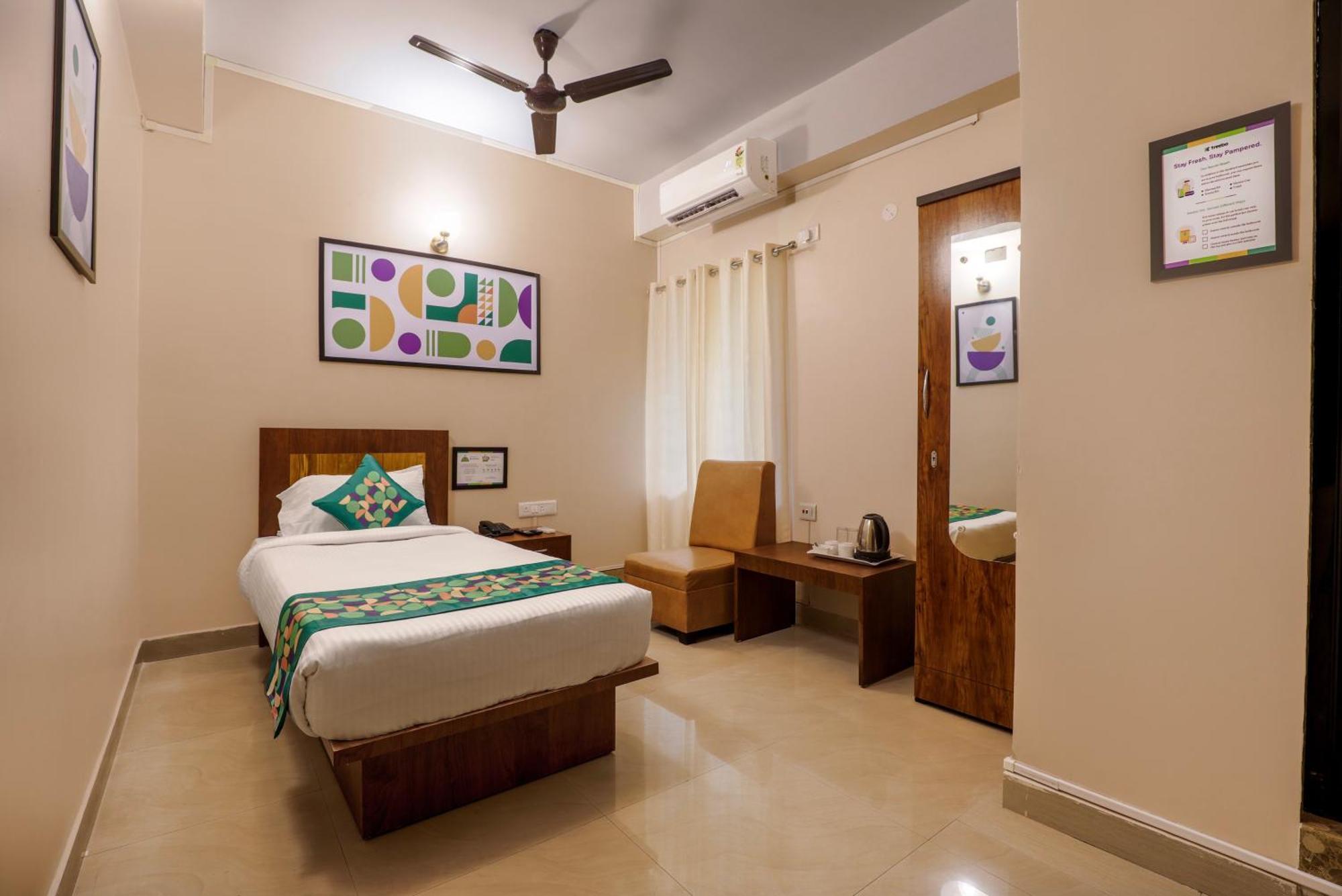 Treebo Urban Oasis Inn Guwahati Zewnętrze zdjęcie