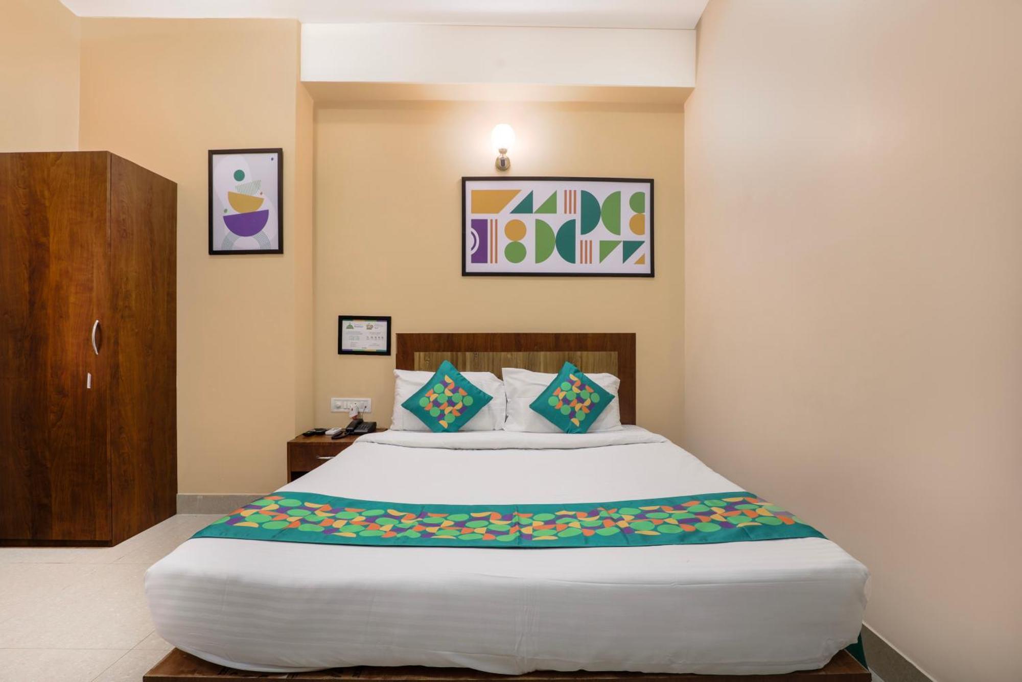 Treebo Urban Oasis Inn Guwahati Zewnętrze zdjęcie