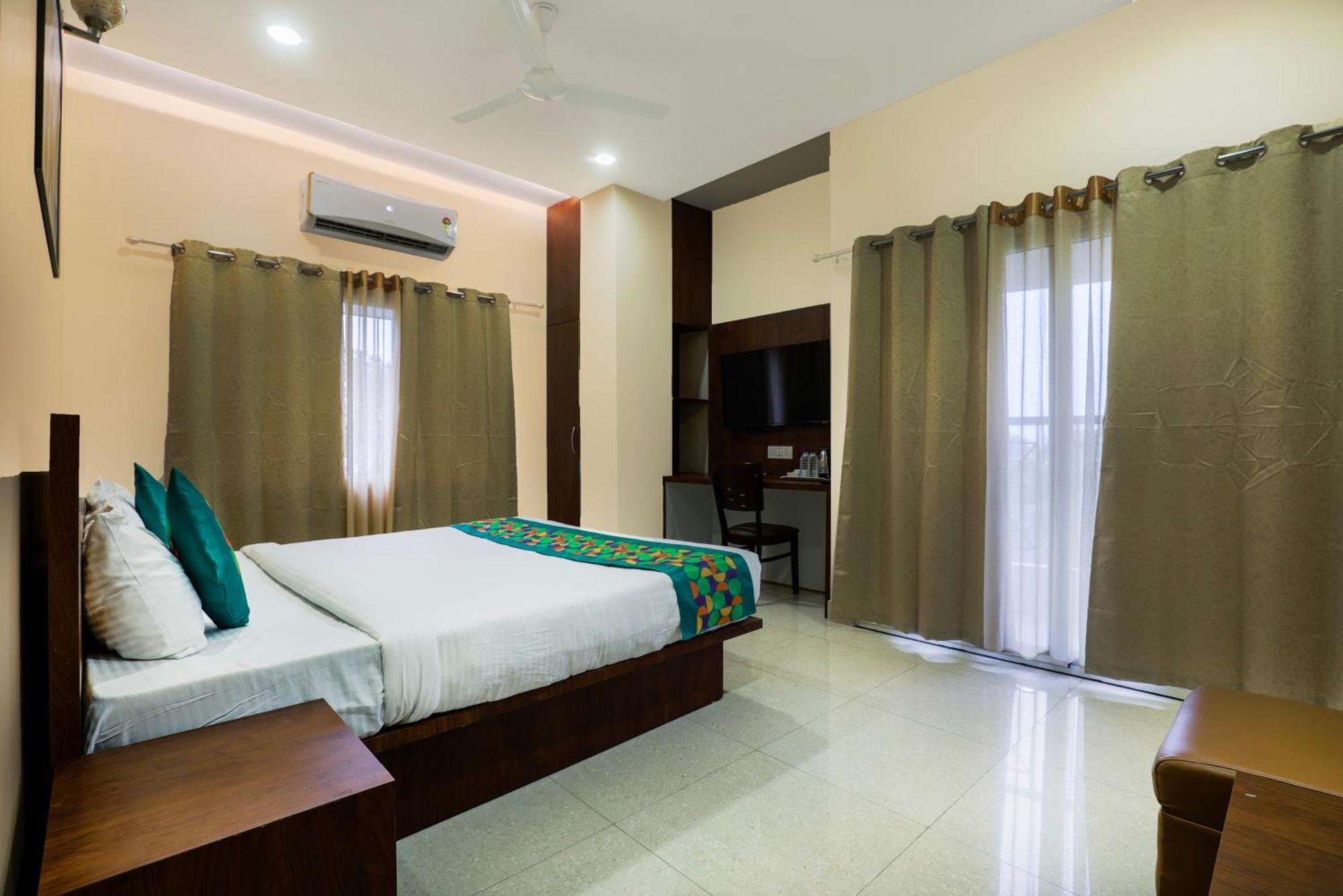 Treebo Urban Oasis Inn Guwahati Zewnętrze zdjęcie