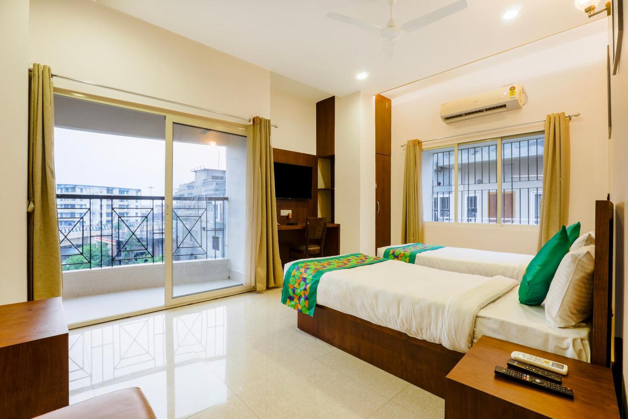 Treebo Urban Oasis Inn Guwahati Zewnętrze zdjęcie